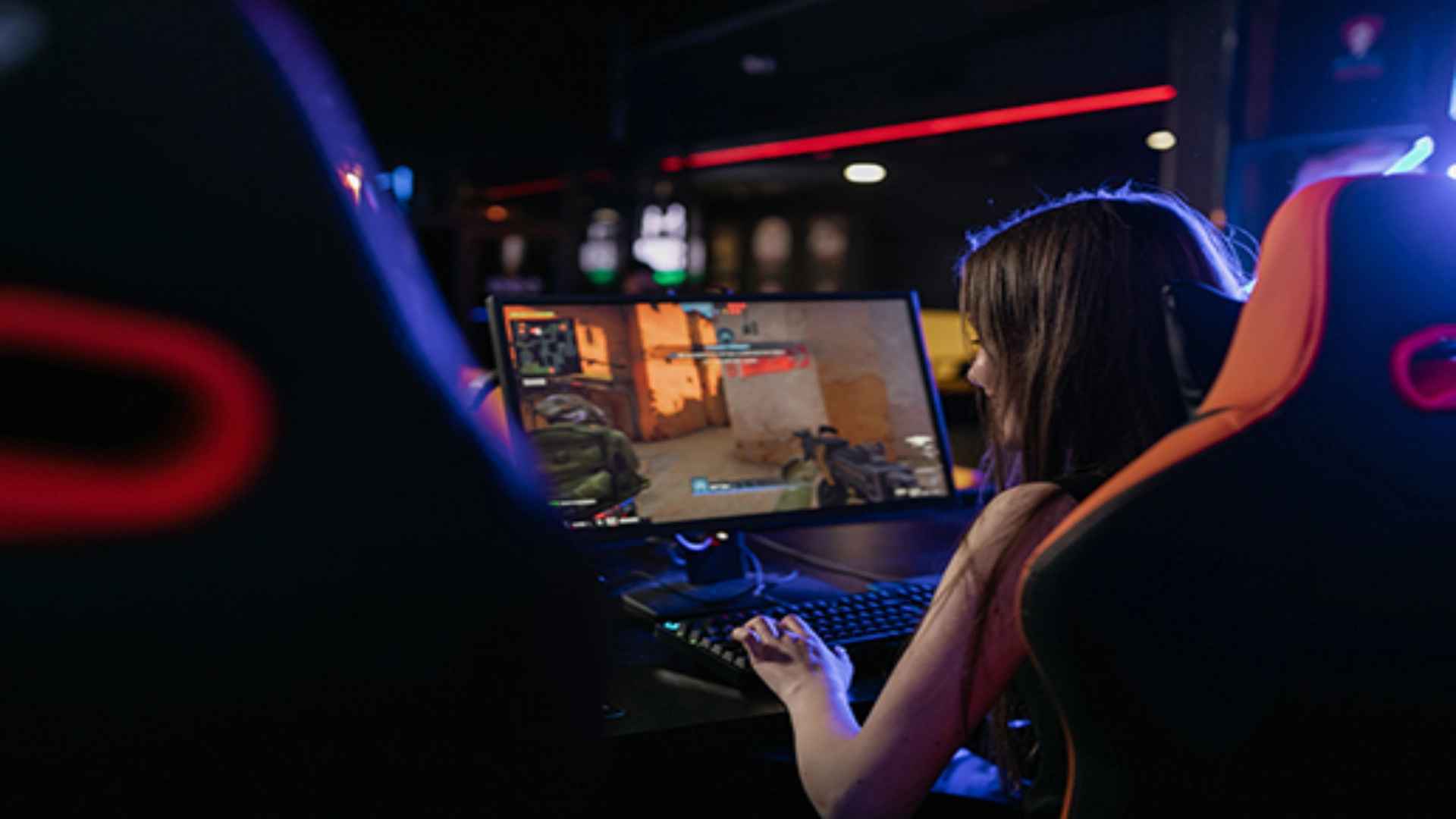 Mobile Card Games with Competitive Daily Challenges